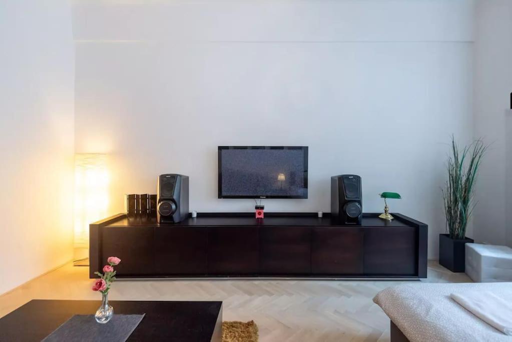 Luxury Apartment On Old Town Square Prague Exterior photo